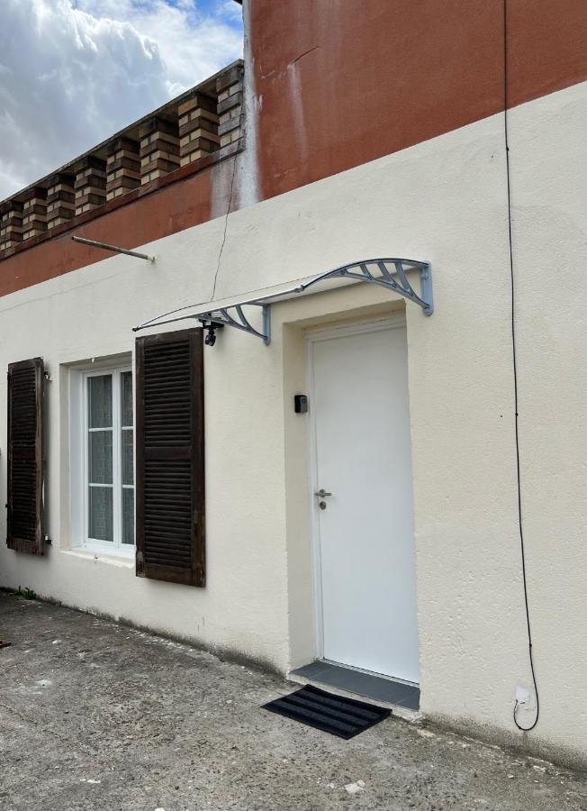 Superbe Appartement Au Bord Du Canal De St Quentin Saint-Quentin  Esterno foto